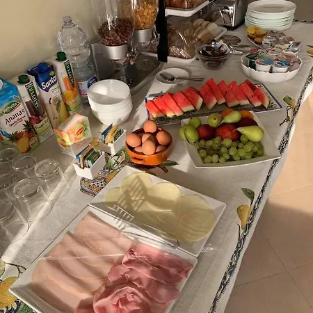 Marty Luxury Bed & Breakfast Calatabiano