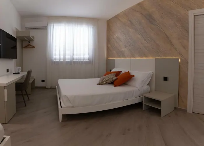 Couette-café Marty Luxury 4*