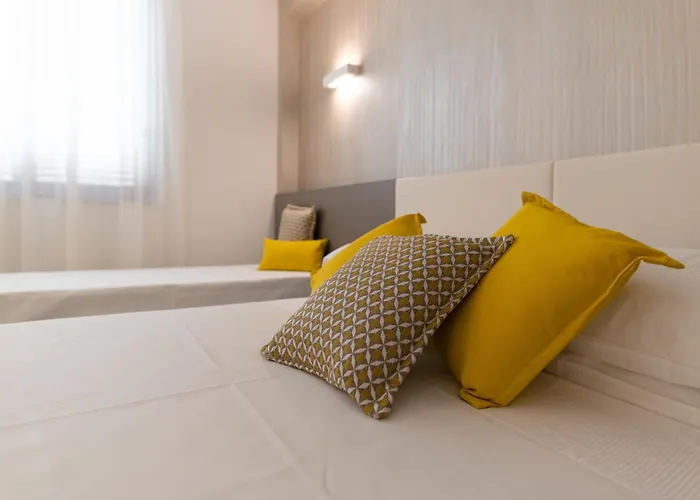 Marty Luxury Couette-café 4*