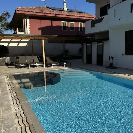 Marty Luxury Bed & Breakfast 2*