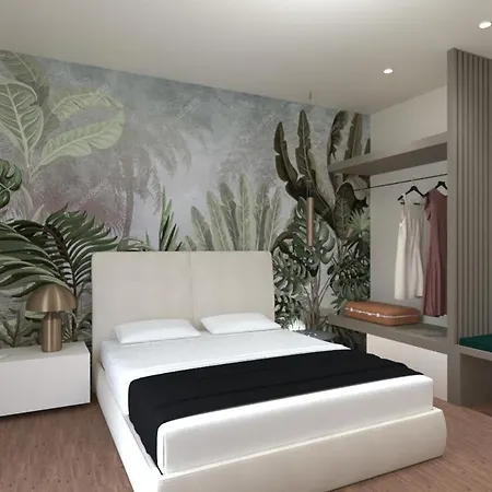 Marty Luxury