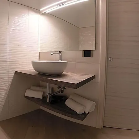 Marty Luxury 4*