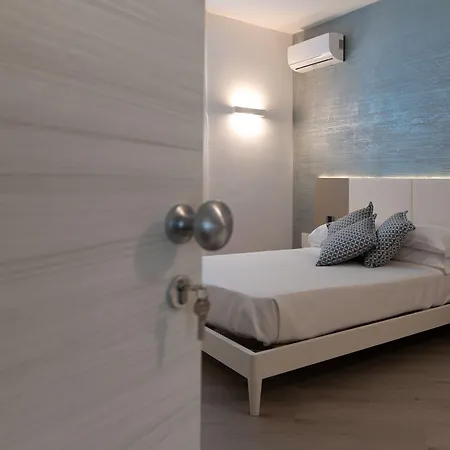 Marty Luxury 4*