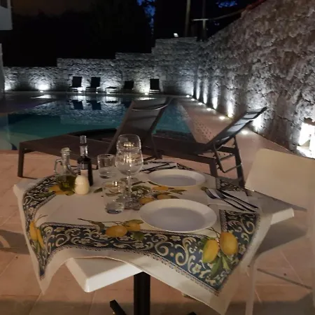 Bed & Breakfast Marty Luxury Calatabiano
