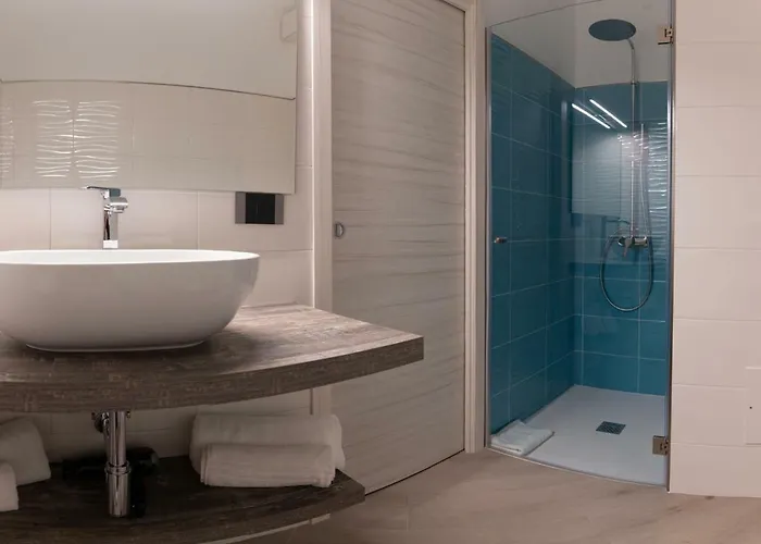 Marty Luxury 4*